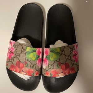Women’s Floral Gucci Slides